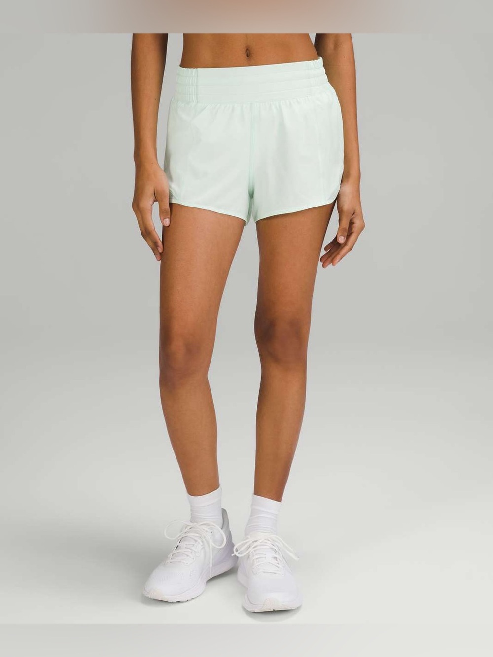 Lululemon Hotty Hot High-Rise Lined Short 2.5"